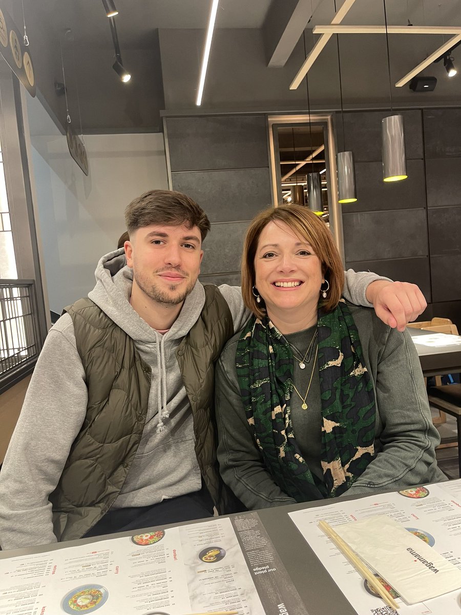 BlindsInGlass's tweet photo. #teamBiGG meet the team, Josie, Ben & Lauren who are the team behind your orders, Iโm just one of the drivers ๐ the way I like it ๐๐ผ
We take everyday as an opportunity to prove to you that there is a better way in the supply chain!
It starts with the right people https://t.co/CRcjO43Nly