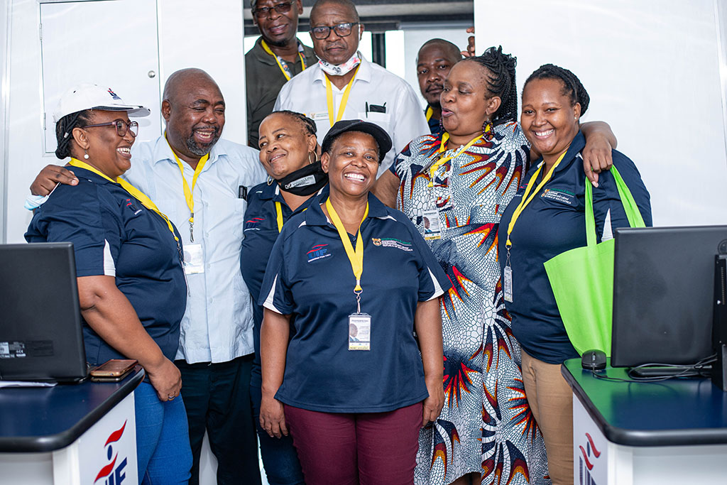 Our leased UIF mobile rendered service at the Presidential Imbizo on the 12 March in Mahikeng North West. This demonstrate how effective delivering services via mobility can be and is a great way to reach your audience. Get in touch, reach your audience and lease a mobile today.