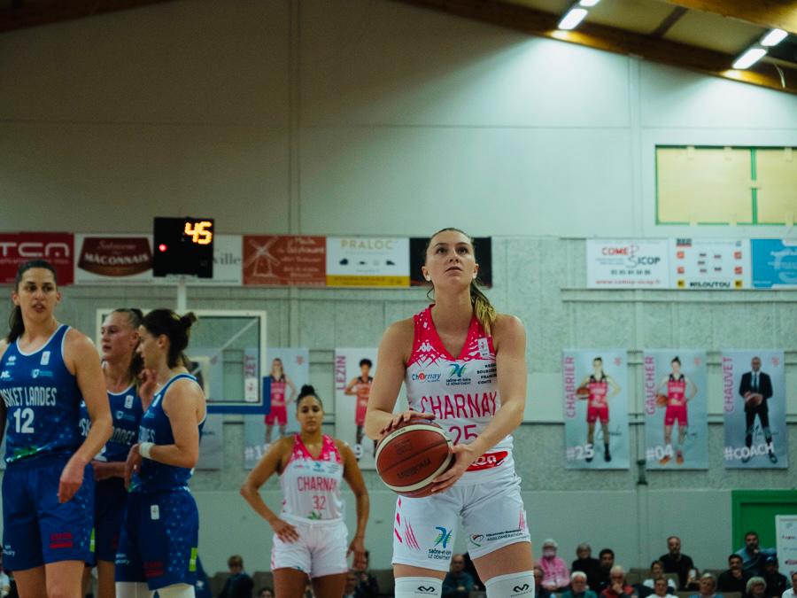 cbbs_basket's tweet photo. J13
Les Pinkies passent à qlq pts de la victoire 🆚 @BasketLandes
grâce à 8 joueuses bien dans leurs baskets 👌
🔸Des intérieures exceptionnelles : Coulibaly et Reimer cumulent 33 pts avec 16 d'éval
🔸En appui : @WadouxZ qui décoiffe aux 3 pts et @Ewlguennoc aux passés décisives https://t.co/BqkqJQ1YsJ