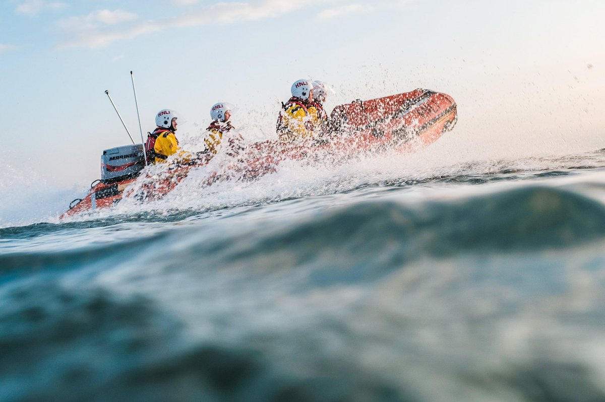 Aberdeen Lifeboat RNLI tweet media