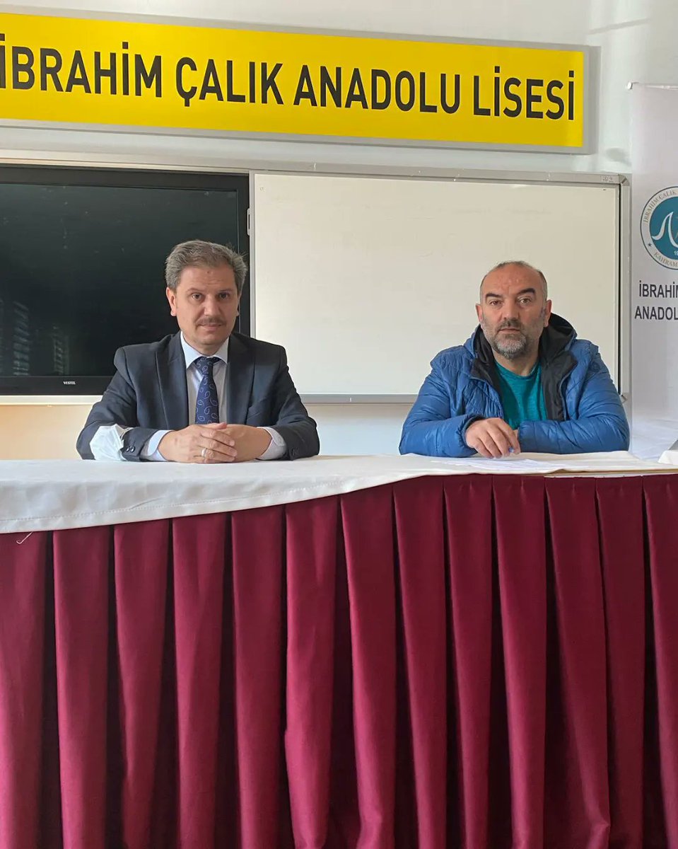 ibrahimcalik46's tweet photo. OKULUMUZDA SATRANÇ TURNUVASI DÜZENLENİYOR! ♟🏆 https://t.co/ZTpHhJ0vhR