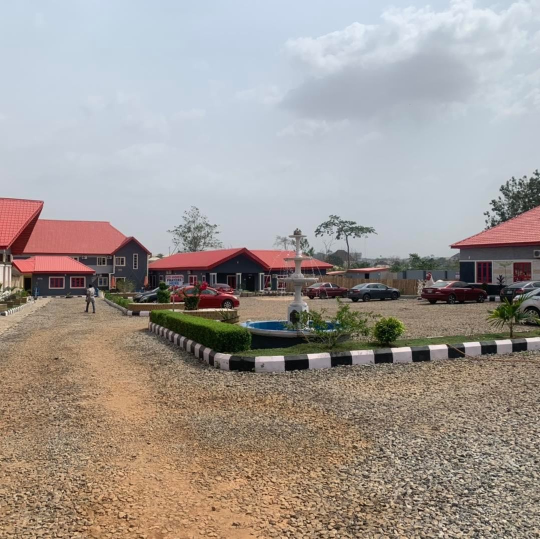 FFA Resort and Hotel Lodging tweet media