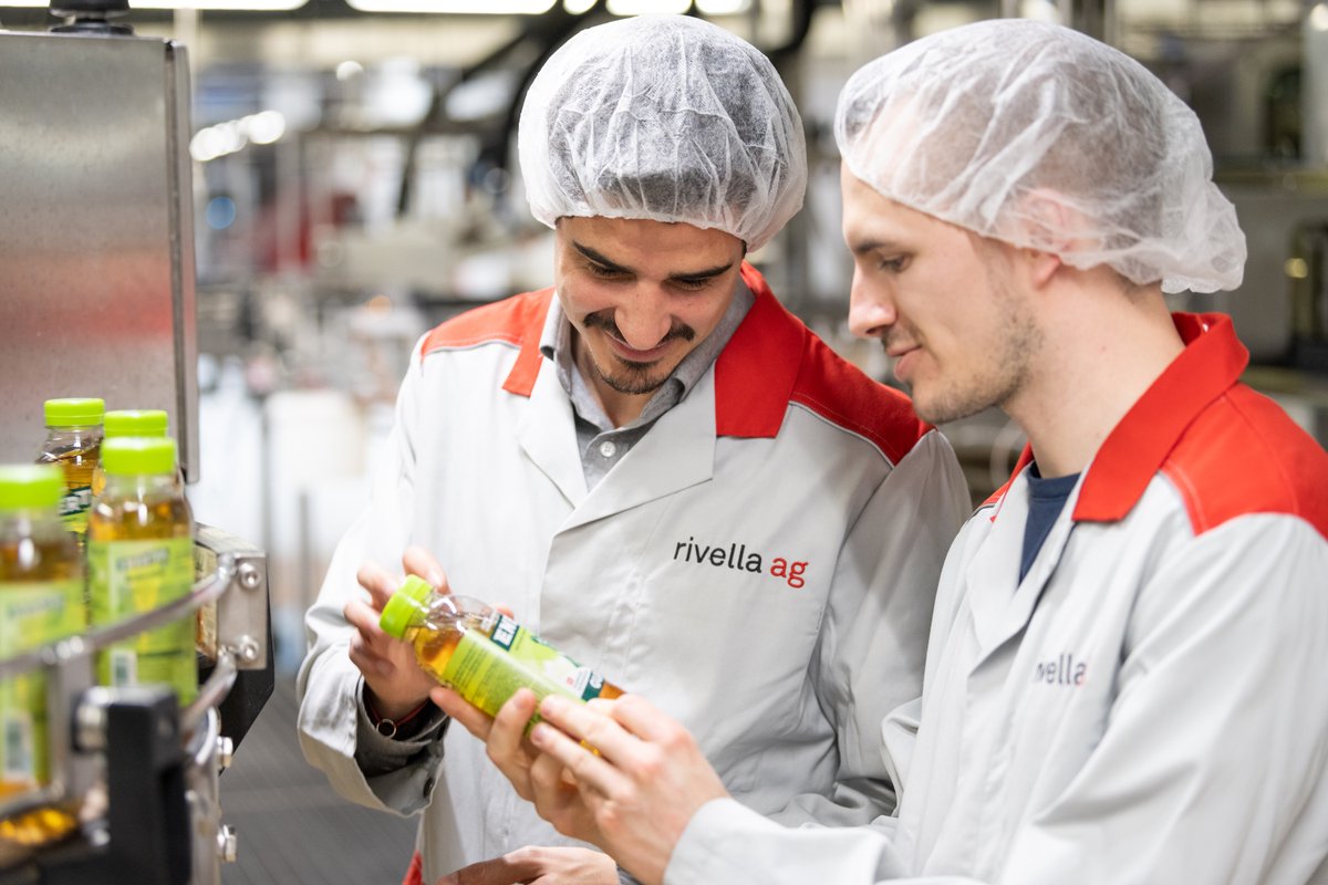 Rivella's tweet photo. ENERTEA by Rivella combine des plantes caféinées d'Amérique du Sud et des herbes alpines suisses. Développé et produit par nos employés à Rothrist. Plus d'informations: https://t.co/G0zoleiTLZ #rivella #enertea https://t.co/fmpmeVNeVC