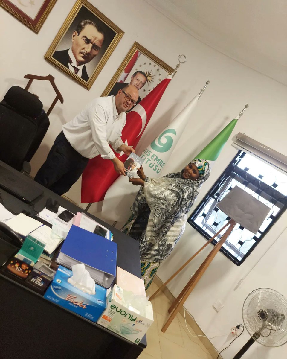 yeenijerya's tweet photo. Our student and the parent
Do you know that our in-class registration is ongoing?
Limited slot available
Hurry
#yeeabuja #yeeorgtr #türkiye #turkishclass #turkishinnigeria https://t.co/B9xlxvhBHq