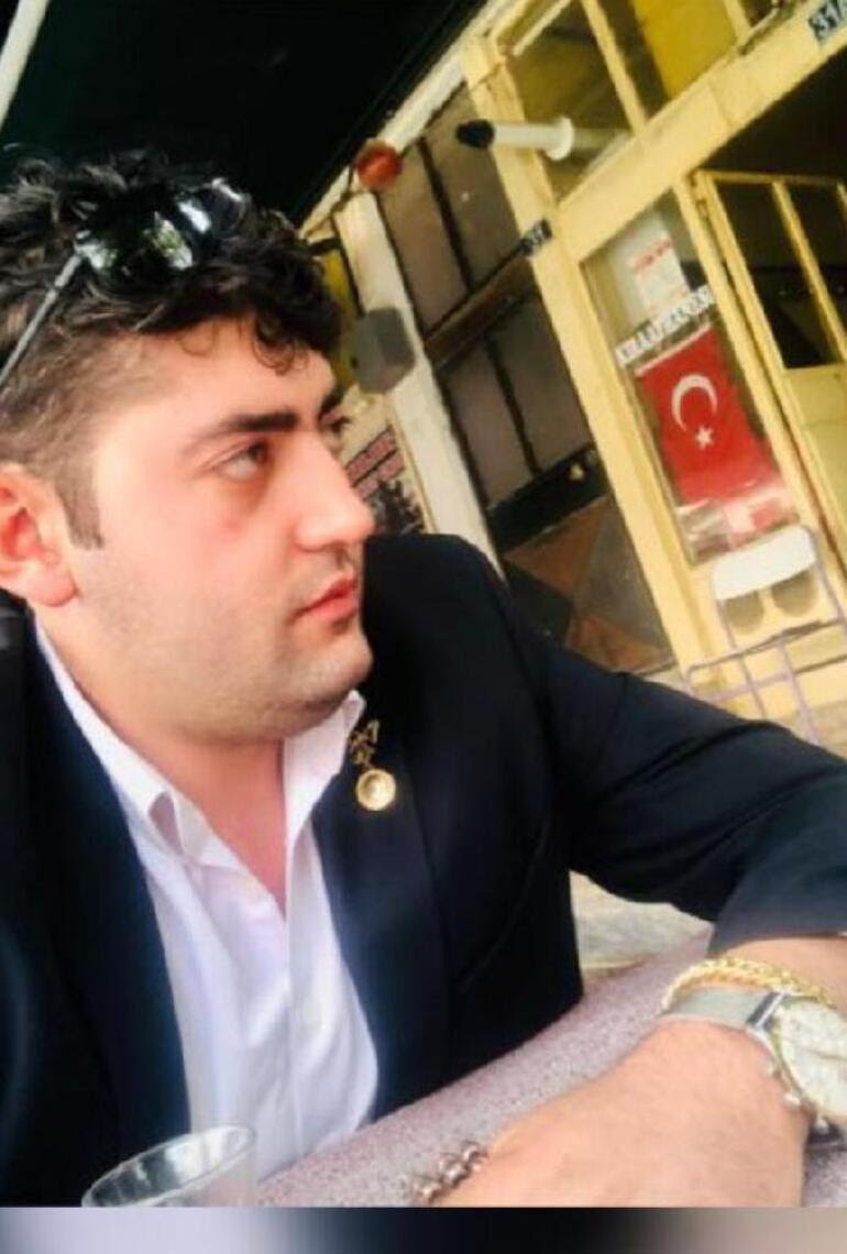 DrYukselmis's tweet photo. Konya'da hastane içinde birini öldürdükten sonra,
"Başka hastalara bakma benim yakınıma" bakacaksın diye doktoru da silahla rehin alan
Sağlık teröristi; Nurettin Turhan'a bakıyorsunuz
#HastanelereMetalDedektörüŞart https://t.co/R3nYfDw6Ny