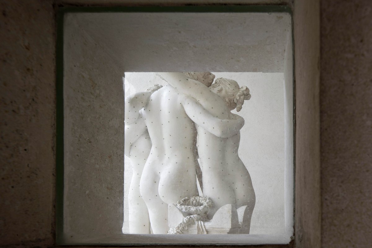 QueriniVenezia's tweet photo. Sono gli ultimi giorni per visitare la mostra "#inluce.
Fotografie di Alessandra Chemollo nella Gypsotheca di Possagno", che chiude al pubblico domenica 27 marzo.
Vi aspettiamo per immergervi tra volti di gesso e forme di luce… dalle 10 alle 18!
@MuseoCanova @BugnoArtGallery https://t.co/aG94o7Qlic