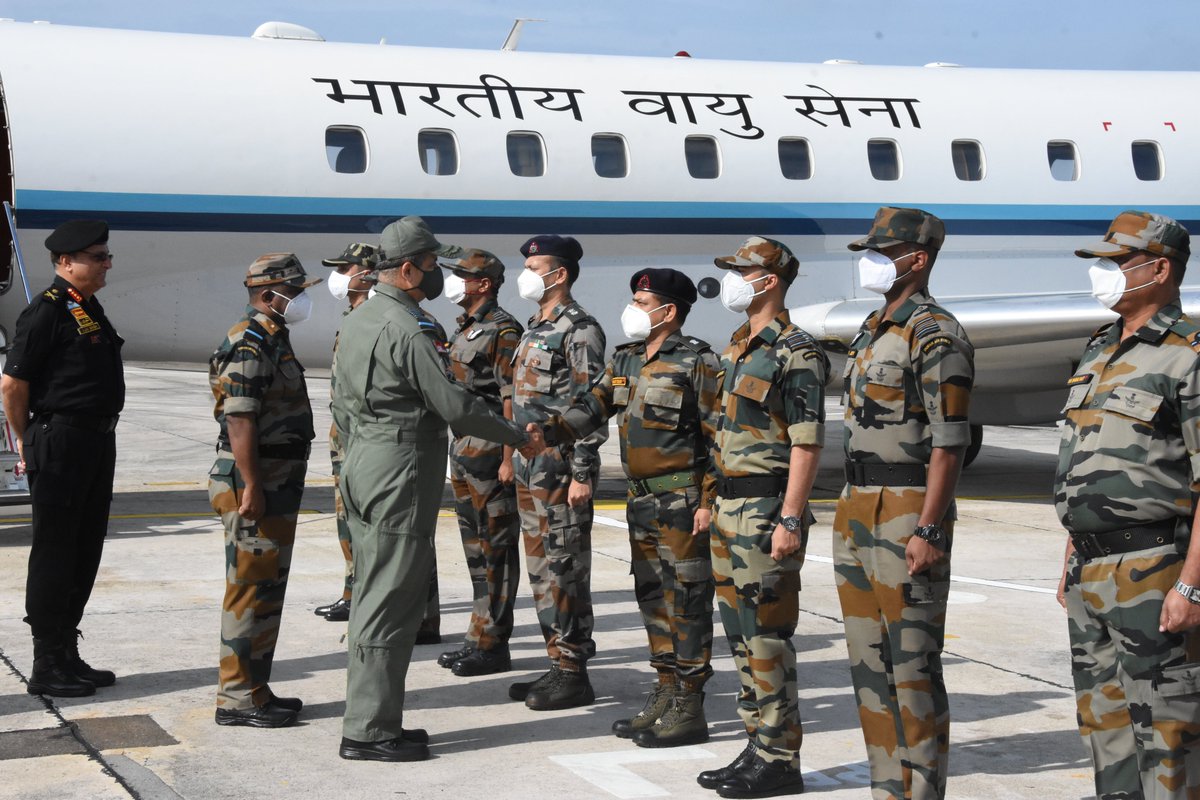 IAF_MCC's tweet photo. As part of his ongoing visit to Andaman &amp; Nicobar Command, Air Chief Marshal VR Chaudhari #CAS visited Air Force Station Car Nicobar. A solemn wreath laying ceremony was conducted at the Tsunami Memorial where #CAS paid homage to the departed souls.

 @AN_Command #CINCAN https://t.co/ByStLiP1A8
