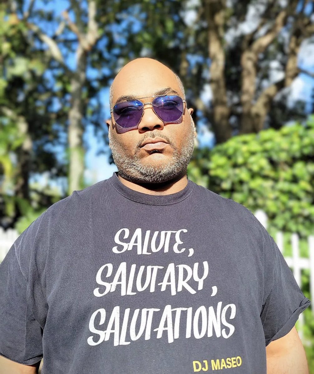 HHBITD's tweet photo. Happy 52nd birthday to DJ Maseo from De La Soul 💥💥🎵🎵 #HBD #HIPHOP #DELASOUL #DJMASEO https://t.co/sFN5GA0OFw