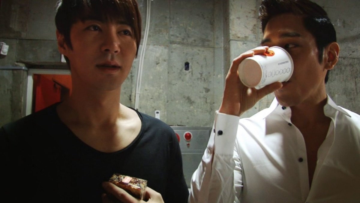 junserious's tweet photo. 인생10탑 https://t.co/Jrse4Wdtql