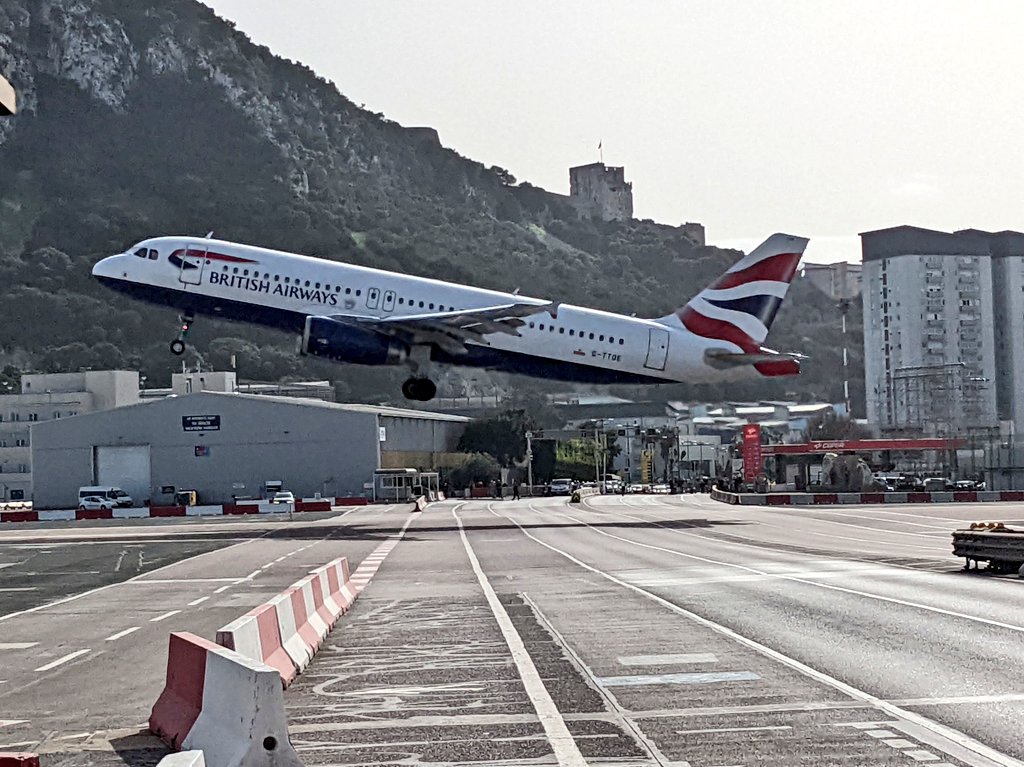 JSS779's tweet image. Happy Thursday folks 💋