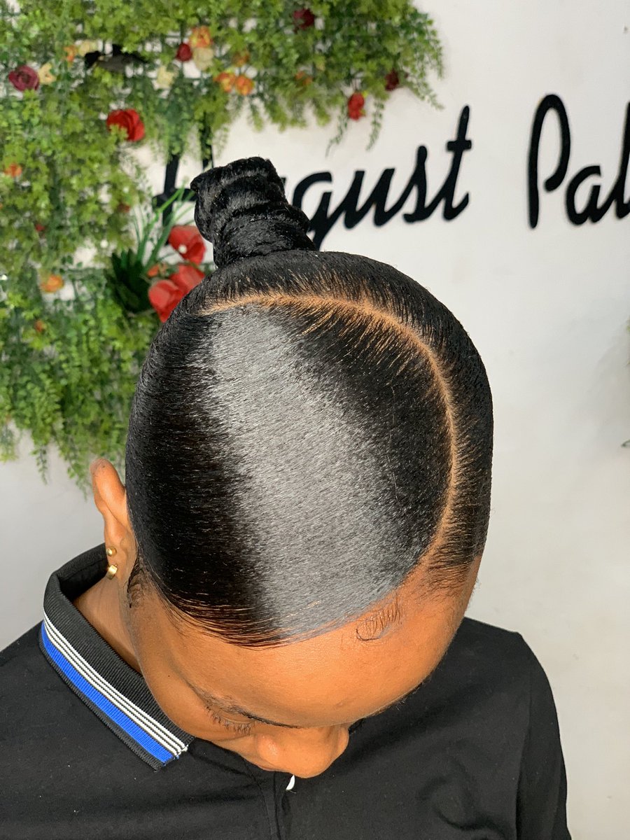 AugustPalace's tweet photo. I make the best ponytail ❤️
.
.
Duration: 1hr 
Location: Opposite Aroma eatery, abayomi iwo road.
WhatsApp/call 08189485347
.
#ibadan #hairstylistinibadan https://t.co/Dik20v0IKe