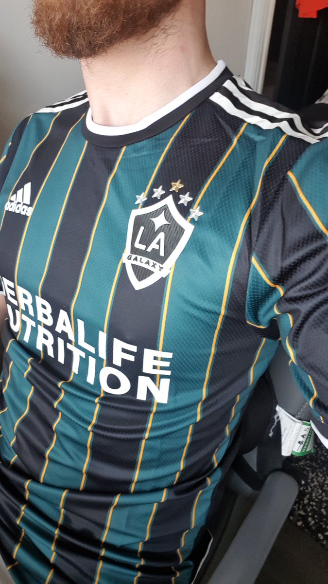 IPLRCrompton27's tweet photo. What a beauty ๐ ๐ฅ
@LAGalaxy @MLS #Beckham23 https://t.co/O0fEO4cYVI