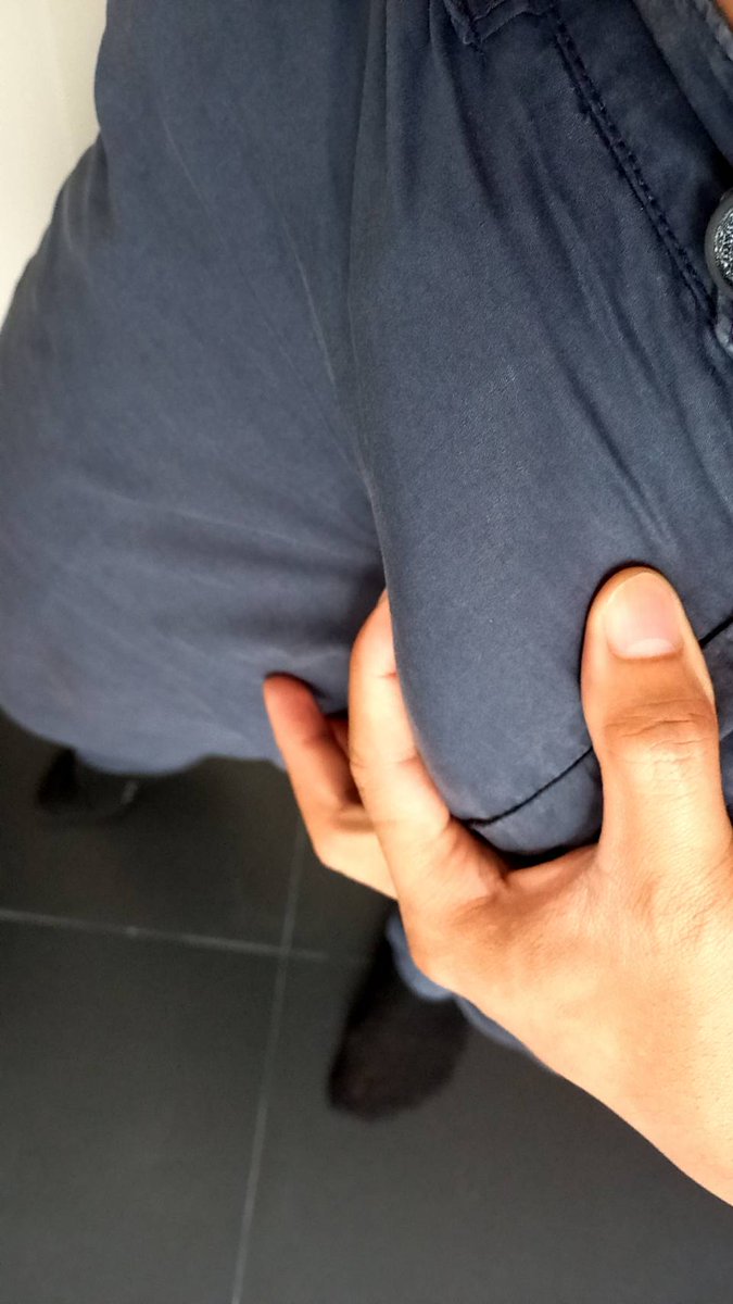 haluhug's tweet image. น้องอยากออก เห็นบ่นว่าร้อนจัง
#อากาศเป็นเหตุ เขตนี้มันร้อน