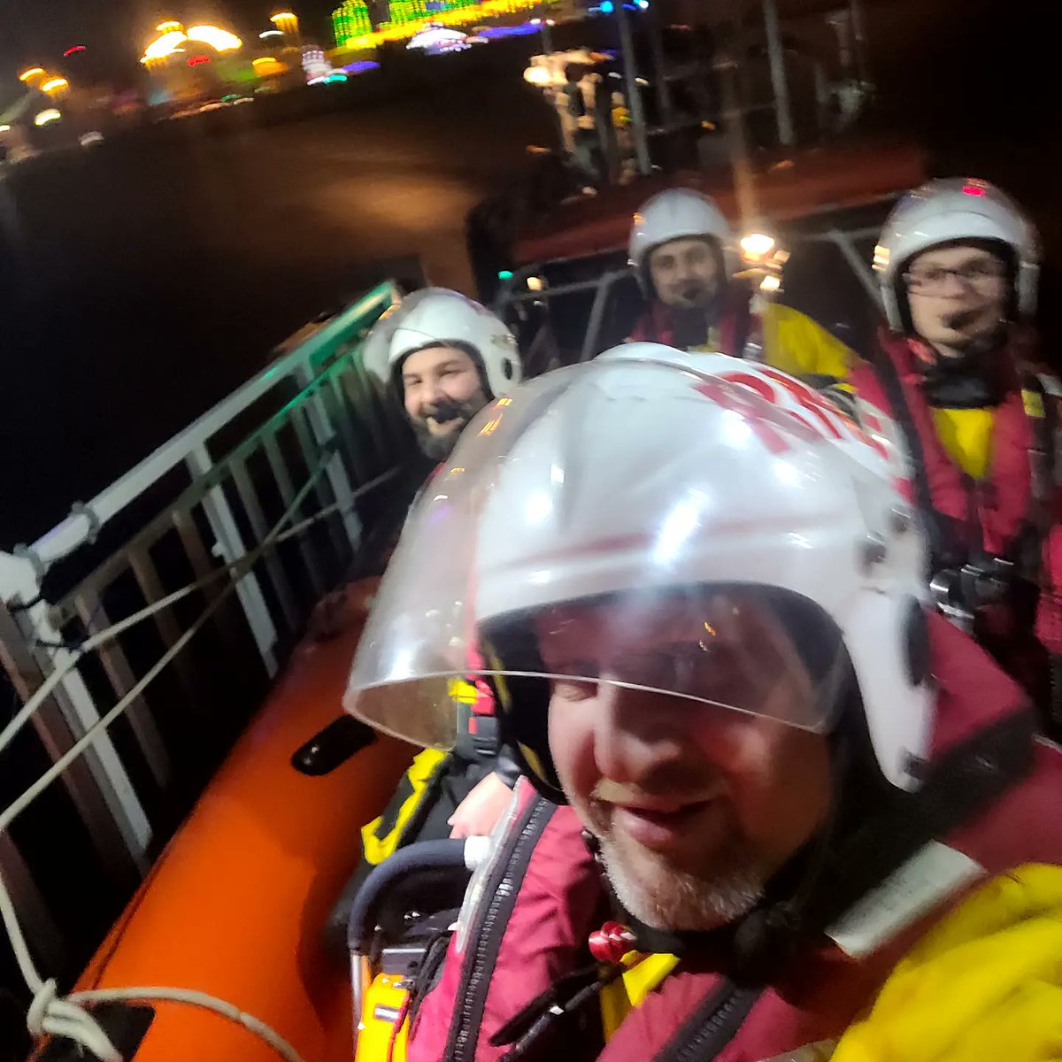showbizshaun's tweet photo. After another long day at work instructing @northernassist π nice to get out on the water and do some @RNLI training. Little navigation exercise to Fleetwood with Tom & Ciaran navigating us safely using radar & plotter,nice way to end a long day.
#Alwaystraining
#RNLITraining https://t.co/zZTLaCRibZ
