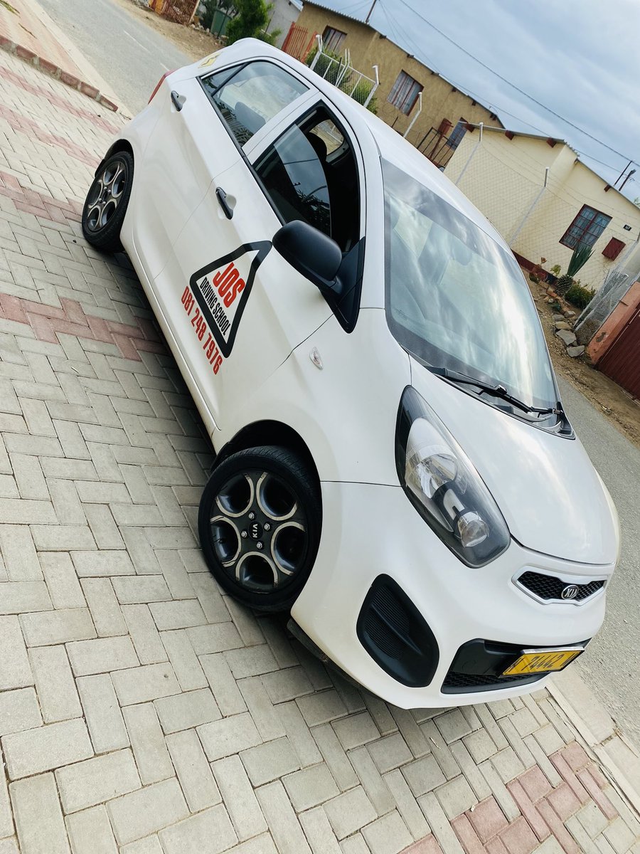 SikGuluva's tweet photo. Don’t hesitate to call me for your Driving Classes 
 Call 0812487976
0815939022, we are based in Windhoek 
Price include pick up and drop off https://t.co/cw8T1YVe2v