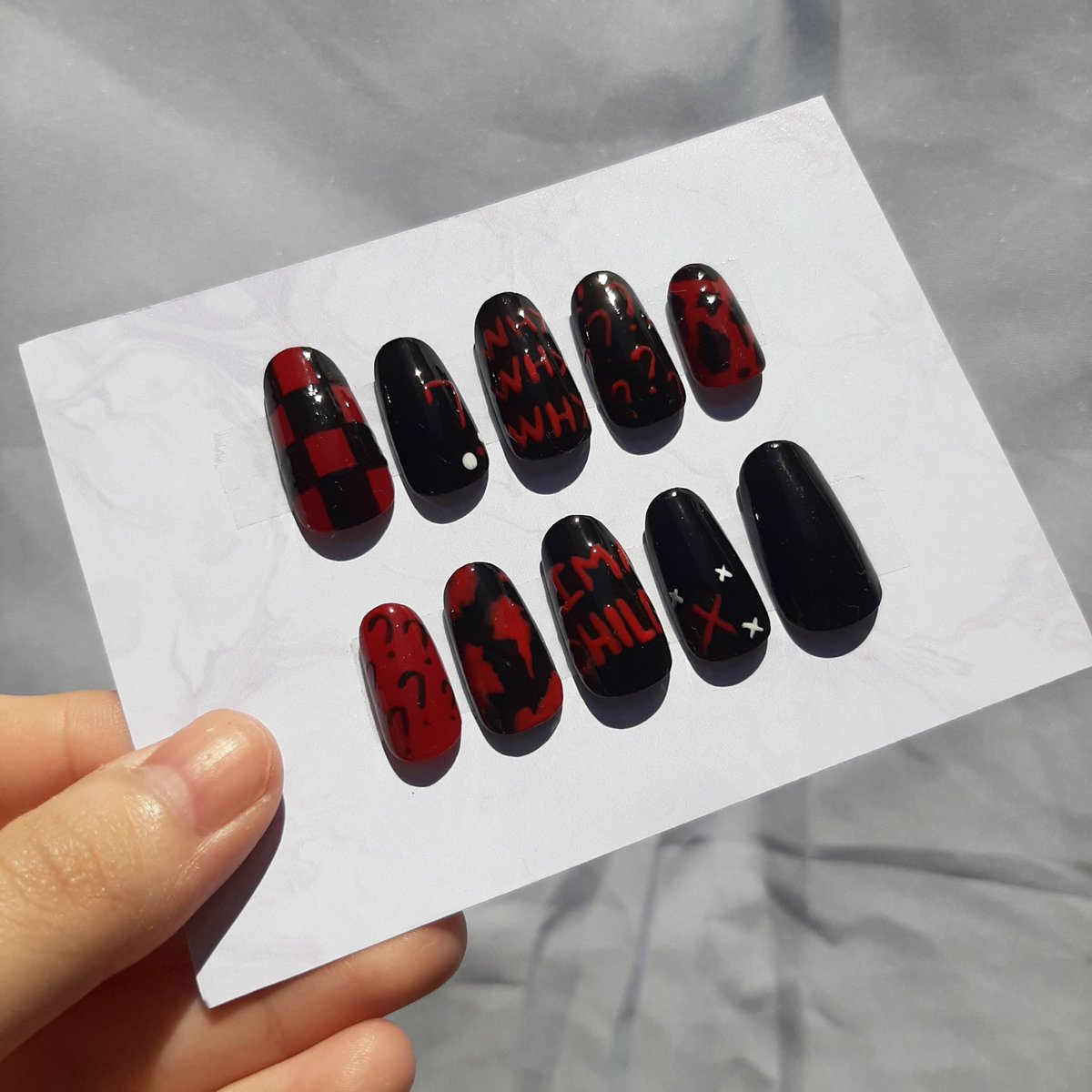 [ 🎁 ] 

press on nails giveaway ! 

1 winner of press on nails set (your choice of design) 

mechanics:
- mbf us 
- rt &amp; like this tweet 

ends on sat @ 12pm