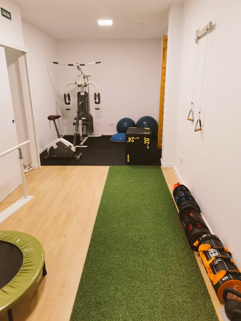 JosemidCastillo's tweet photo. ¡Nuevo centro de entrenamiento multidisciplinar en Firgas (Gran Canaria)! abierto por mi compañero @cafydecanario.
¿Le ayudas a darle visibilidad? No cuesta nada y a todos nos hubiera gustado, al empezar un proyecto,que los compañeros nos arropen. RT 🙏 https://t.co/FSkk0T9XQW