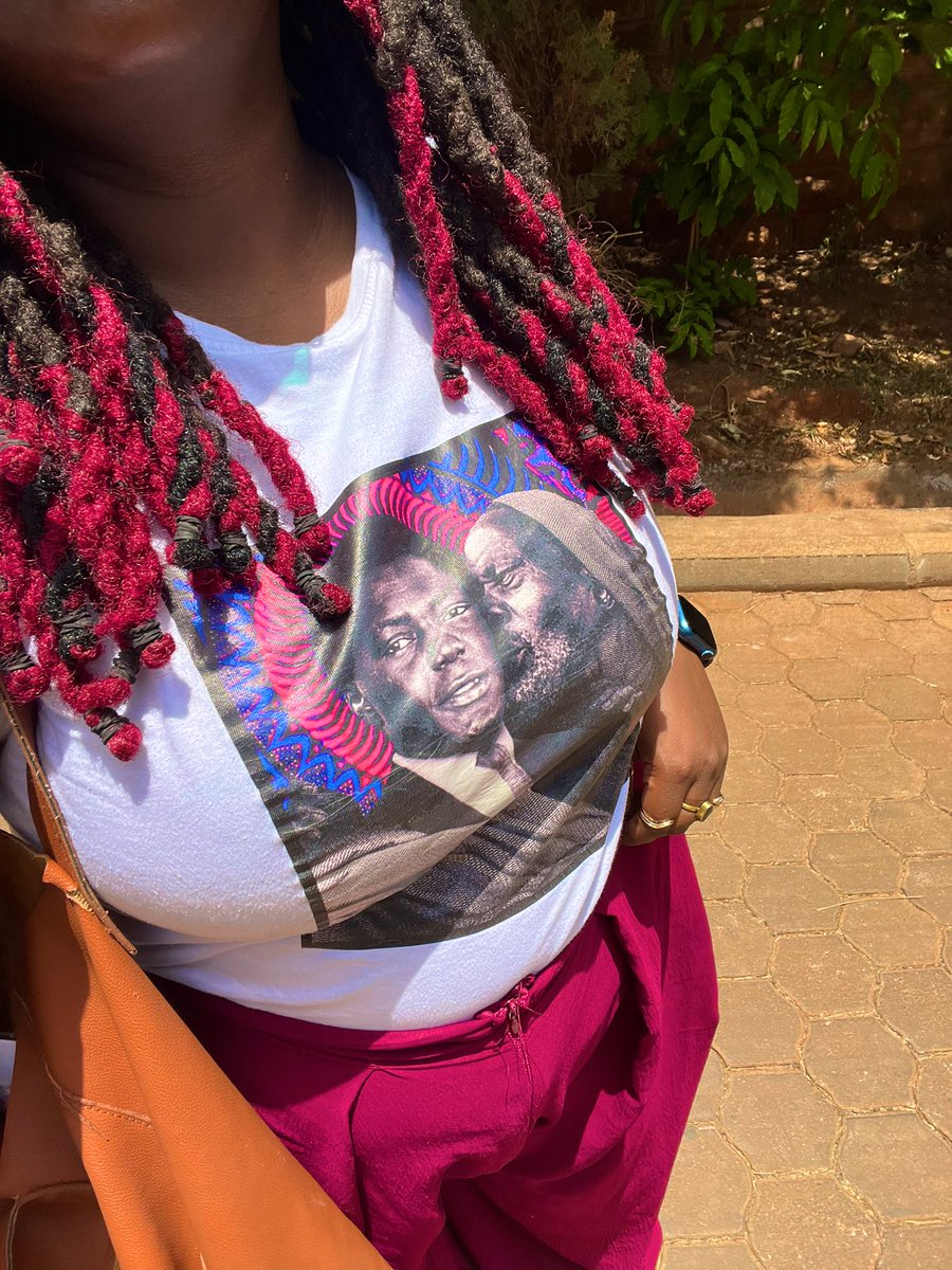 This T-shirt finishes me every time I wear it 😂.