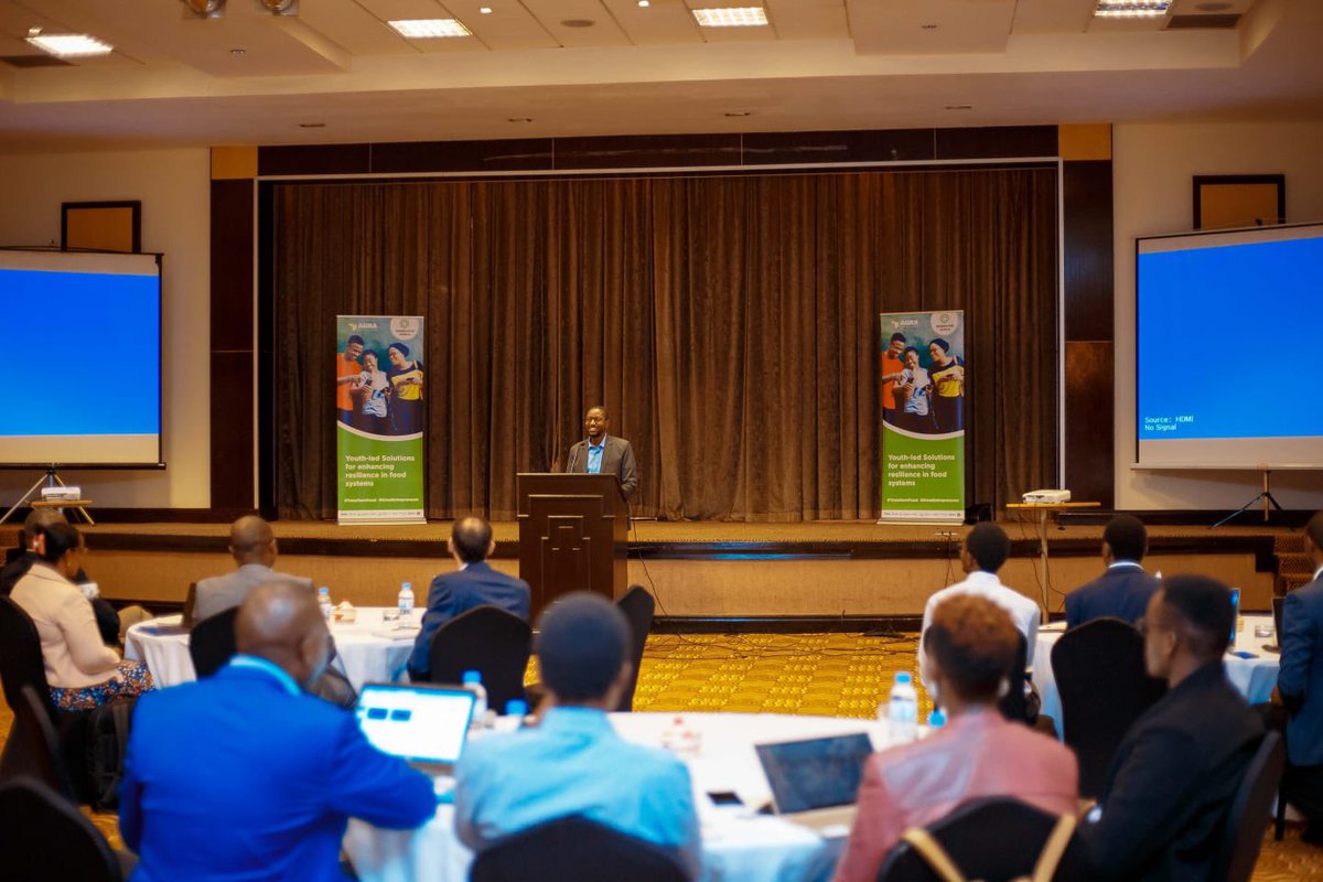 jcniyomugabo's tweet photo. @AGRAAlliance is hosting a Youth Flagship Validation and Consultative workshop at the Serena Hotel in Kigali Rwanda. The cross sectional audience consists of Government, Development partners, The private sectors, education sector and networks. @TheAGRF @GoGettazAfrica #YEDF https://t.co/HFvZgB0w5y