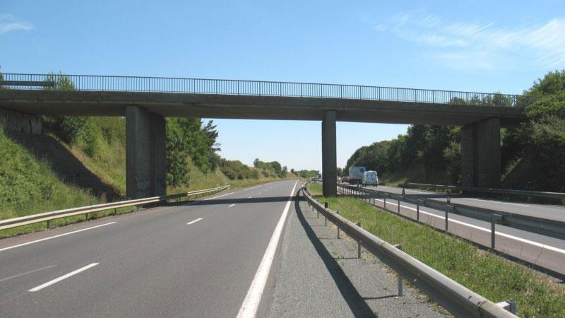 departement17's tweet image. 📢#InfoRoute🚘À compter du 28 mars, des travaux d'aménagement &amp;amp; d'entretien du pont sur la RD 107 au lieu-dit La Fromagère à Dompierre-sur-Mer entraîneront des restrictions de circulation jusqu'en juin. 

Voir les déviations👉la.charente-maritime.fr/actualites/dom…
@WazeChteMaritim @infotrafic17