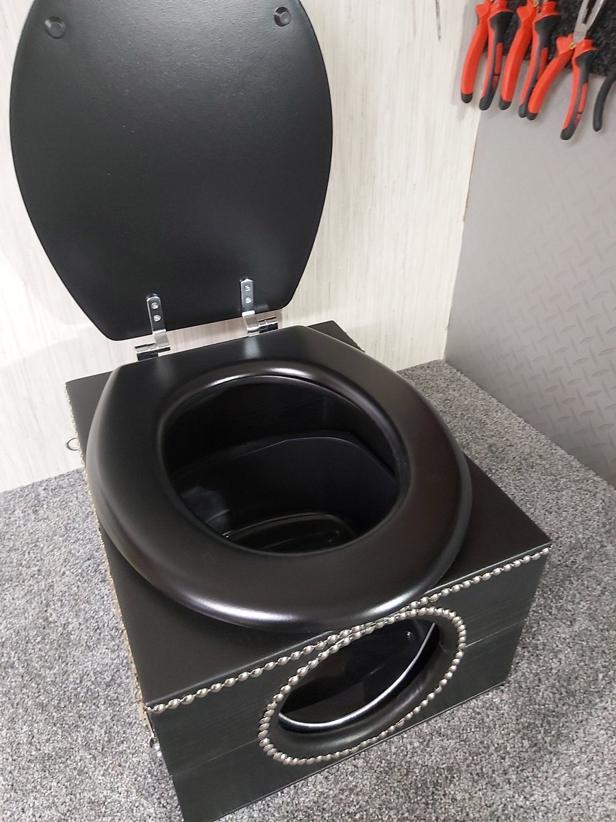 End of month special, toilet box £125. Including free UK mainland delivery please message on 07875375869. Many thanks