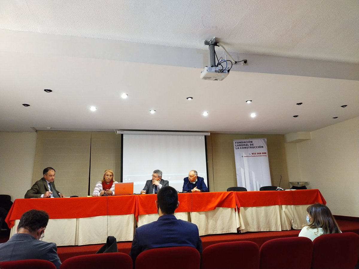 tesanzba's tweet photo. En las Jornadas de Puertas Abiertas de la Fundación Laboral de la Construcción, interviene Mercedes Santoja, Secretaria General de CCOO del Hábitat de Sevilla #Construcción #Sevilla
@crislmarin
@FundacionCepaim https://t.co/IIsmwTI6Z6