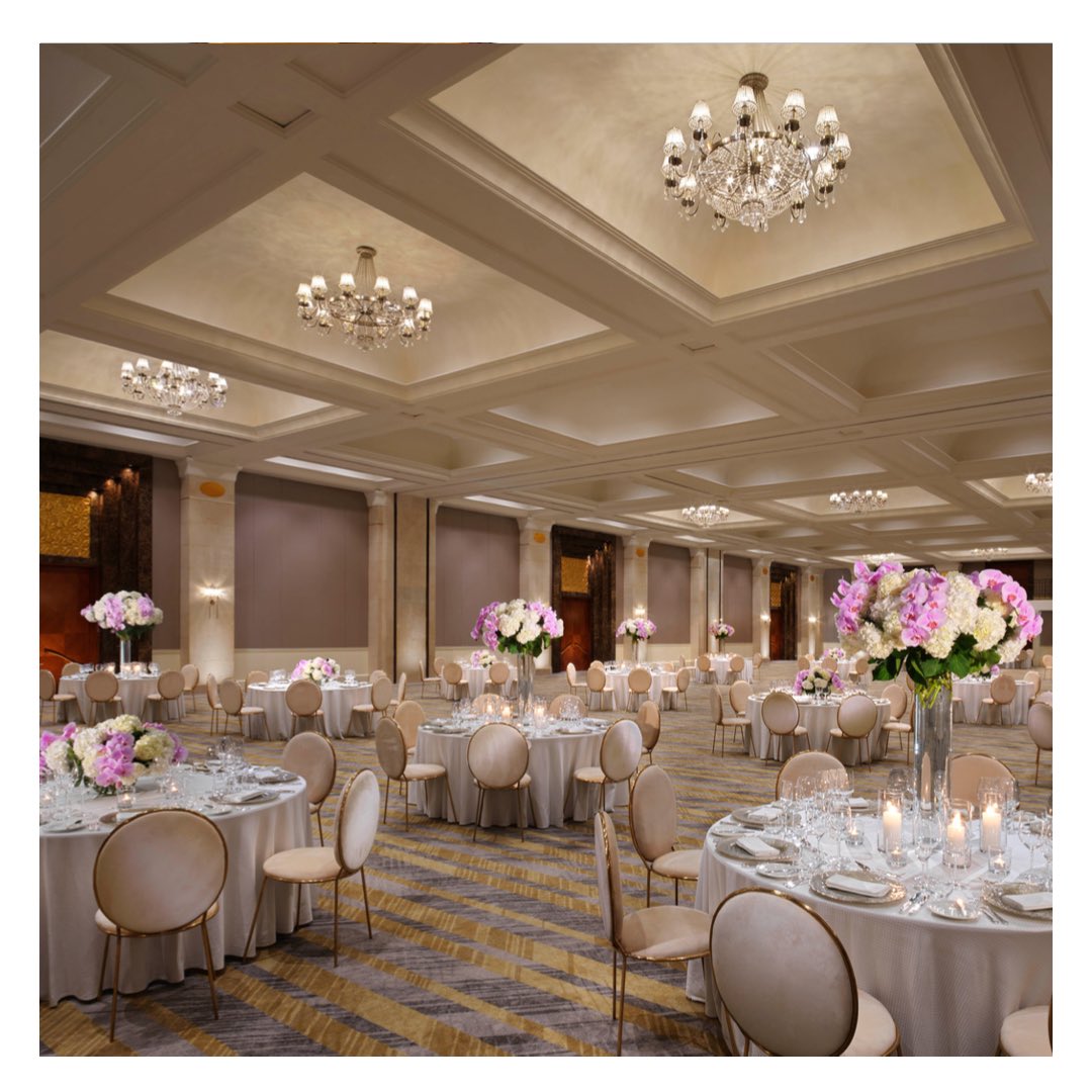 Amman’s most glamorous weddings unfold in true luxury. Walk down into your life’s best chapter from the famous staircase, to the Grand Terrace and into our luxurious Grand Ballroom! #FSAmman #FSWeddings