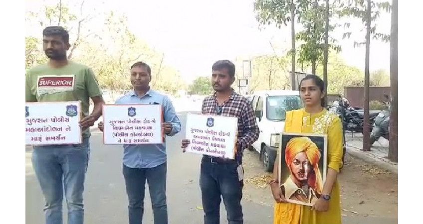 YAJadeja's tweet image. શું આ લોકશાહી માં બંધારણ કરતા પણ મોટા છે GCSR ?

શું આ લોકશાહીમાં હક/અધિકાર/ન્યાય ની માંગણી કરવી ગુનો છે ?

હું આ બાબતે સત્યનો અવાજ ઉઠાવતા #નીલમ_મકવાણા સાથે છું,તથા પોતાના હક/અધિકાર માટે લડતા તમામ યોધ્ધાઓ અને વીરાંગનાઓ સાથે છું.
#I_SUPPORT_NILAM_MAKWANA
#I_SUPPORT_GUJARAT_POLICE