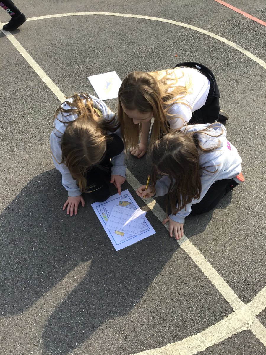 MVP_PEandSPORT's tweet photo. Our Y3/4's had a brilliant afternoon in the sun yesterday  taking part in orienteering
#MVP @MVP_School  @jmatschools @MissHunterMVP https://t.co/rsK43ct0mF