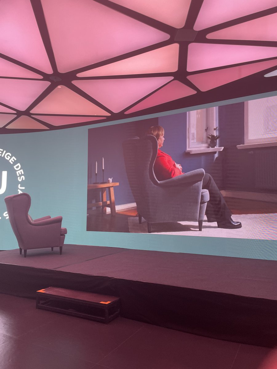 Gold für IKEA &amp; thjnk  
„Endlich zu Hause“ wurde gestern vom BDZV bei der Verleihung "Anzeige des Jahres" mit Gold ausgezeichnet. Yeah! //thjnk <a href="/IKEA/">IKEA</a> <a href="/BDZV/">BDZV</a>