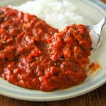 電子レンジで作ったとは思えないようなカレーに仕上がる？!簡単でとっても美味しそうなカレーレシピ!