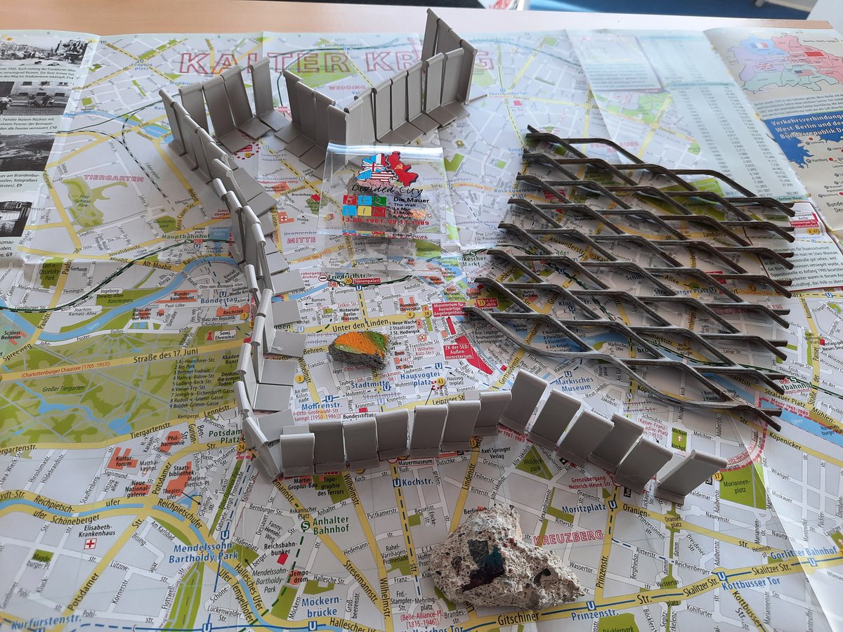 HumanitiesKibs's tweet photo. Today 10B learned about the Berlin Wall and how it divided the city and imprisoned its people. Following it's route in miniature and handling pieces helped bring its horror home. #KIBSYear10 #berlinwall #berlinermauer #teachinghistory #coldwar https://t.co/XjDB2tNdkU