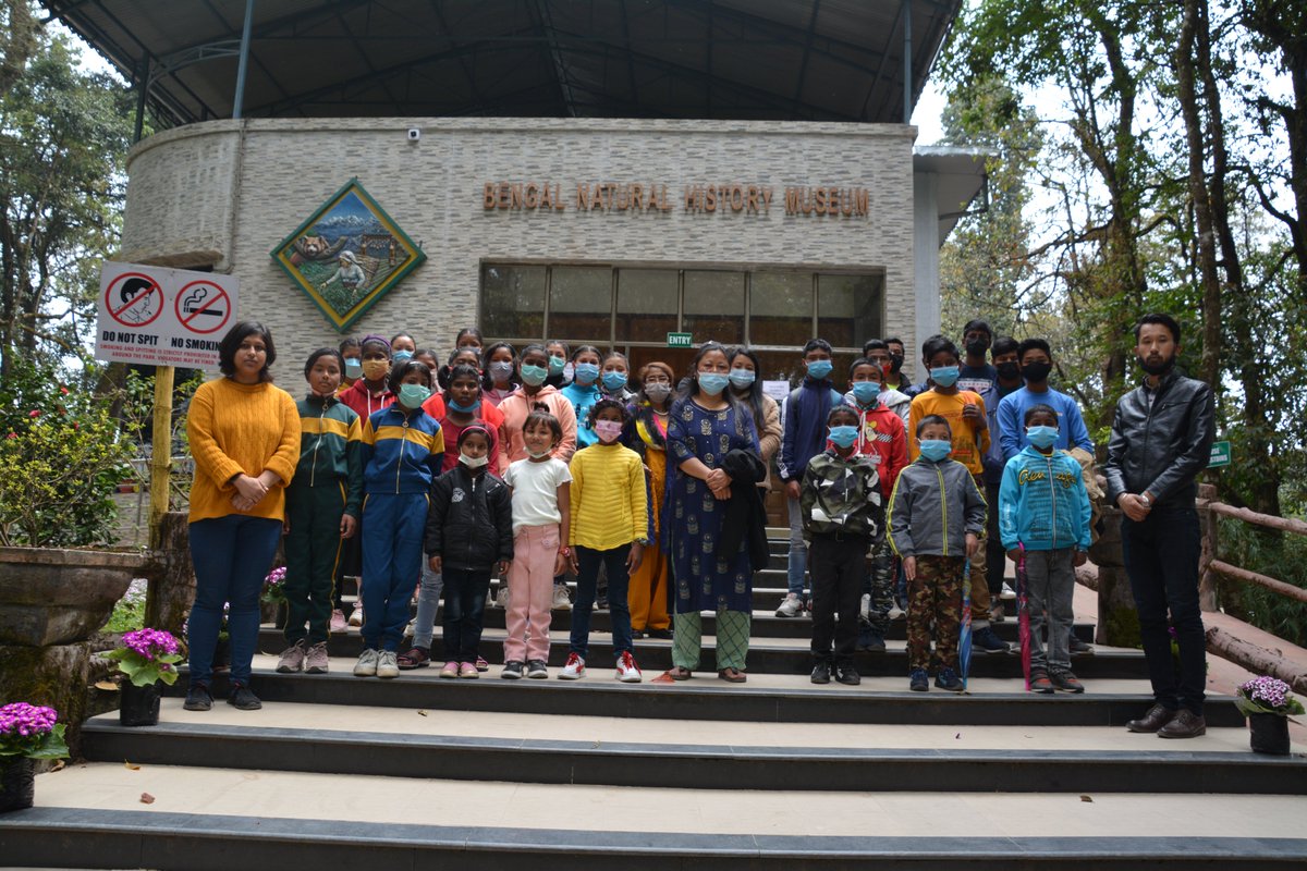 PnhzPark's tweet photo. The park celebrated the 4th Day of Azadi Ka Amrit Mahotsava by inviting a group of children from the local orphanage to visit the zoo followed by an interactive session.
#pnhzp #Darjeeling #redpanda #75years75species75zoos #AzadiKaAmritMahotsav
@CZA_Delhi https://t.co/SjVtVNVdfr