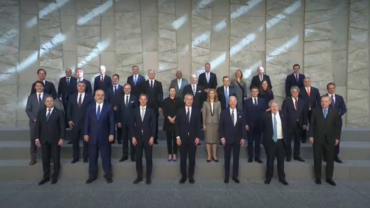 TieBreak76's tweet photo. @_anapastor_ ¿Que foto es la verdadera @_anapastor_ ? https://t.co/Qig5VA5FnW