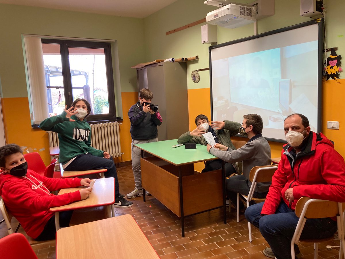 Italianstarteam's tweet photo. Preparando l’intervista al Sindaco Caprile e all’arch. Daffunchio…
#Asocmedie #asoc2122 
@Ic_Viguzzolo
 #ItalianStarTeam https://t.co/du4C9MyM0Q