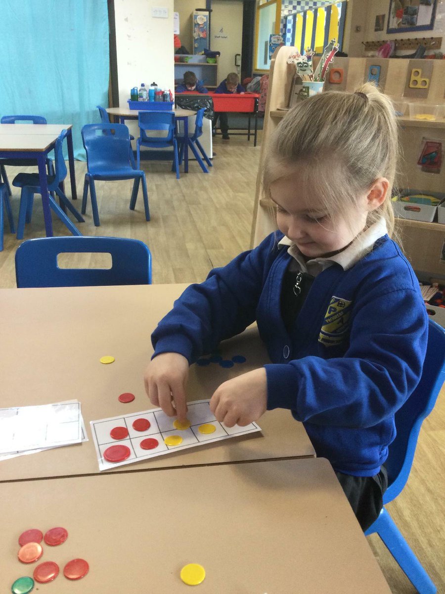 International maths day 🧮

We have been celebrating #internationalmathsday by reading lots of counting books and using counters to make 10 on a ten frame.