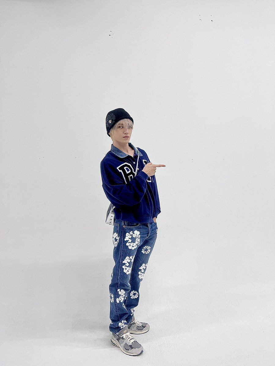 tyoongya_'s tweet photo. WHITE HAIR TAEYONG ?!!!! https://t.co/LPSw5ar8Rh