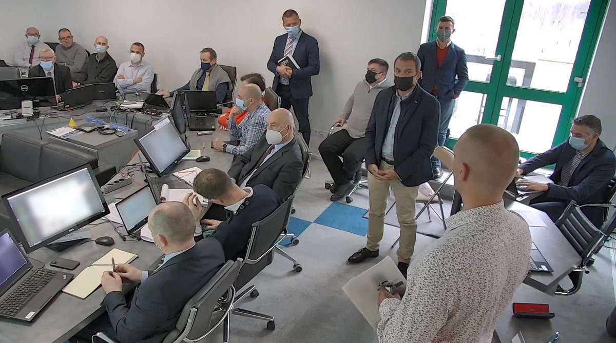 COM_ECIA's tweet image. [#SCORPION]Le LCS organise et anime SCORPION304, un exercice de doctrine exploratoire.
But : expérimenter en wargaming les gains tactiques de l’emploi massif d’unités robotisées et robotiques au moyen de jeux de rôle et de simulation.  Les enseignements prospectifs sont nombreux.