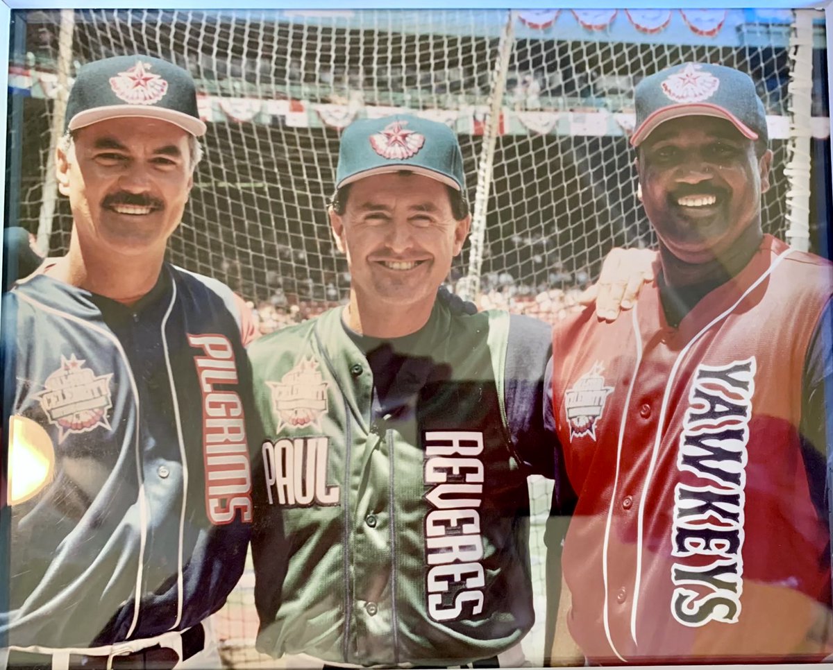 19fredlynn's tweet photo. This is the last time I ever took batting practice. #75outfield At the ‘99 All Star Game at Fenway. ⁦@RedSox⁩ ⁦@MLB⁩ ⁦@MLBNetwork⁩ Great moment seeing Ted Williams on the field. ⁦⁩ #Throwbackthursday https://t.co/qr51TgypbA