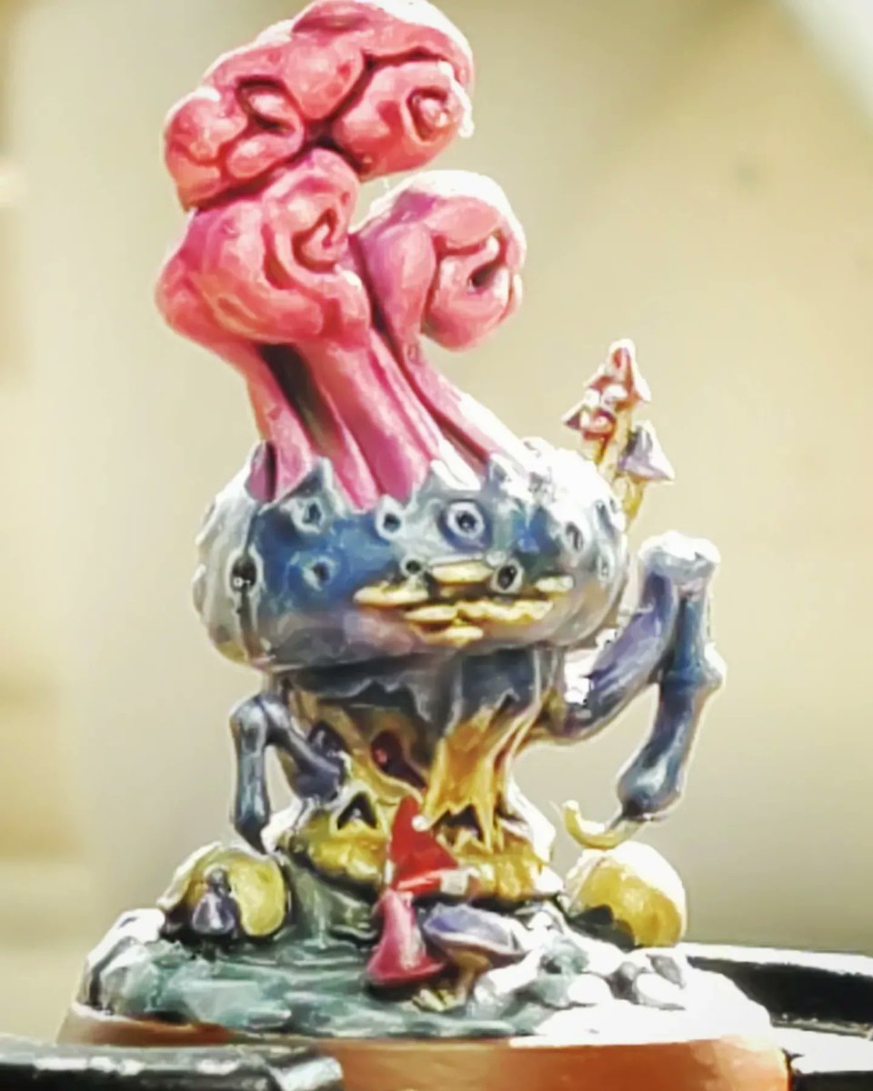 staticintheair's tweet photo. 👿🍄 Here's a toxic mushroom!! One of my favourites out the set I bought 🍄👿

#painting #artwork #modelpainting #warhammer #hobby #art #fantasy #fantasyart #ageofsigmar #gamesworkshop #3Dart #Sculpt #3DModel #warhammerfantasy #mushroom #fantastical #miniature #miniaturepainting https://t.co/S3mjsxH0Cz