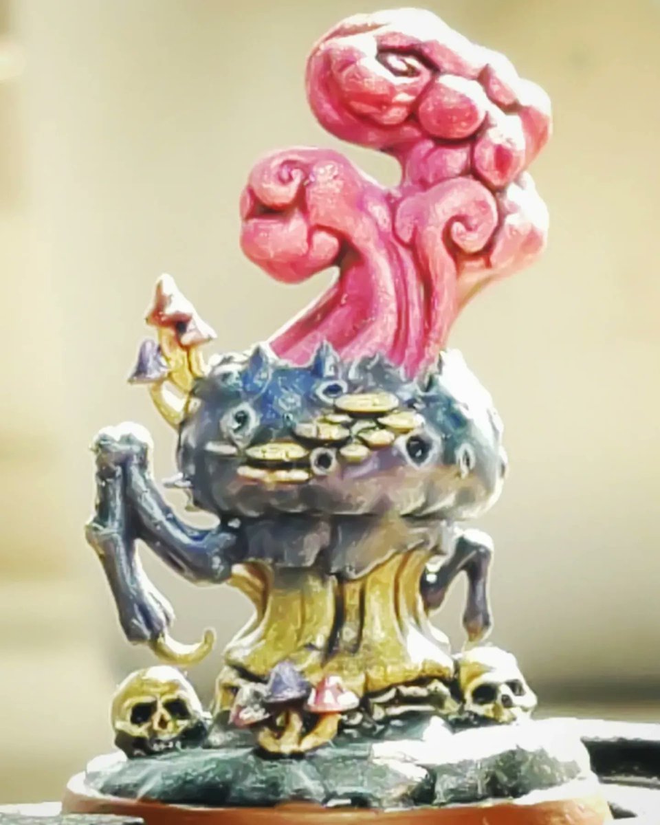 staticintheair's tweet photo. 👿🍄 Here's a toxic mushroom!! One of my favourites out the set I bought 🍄👿

#painting #artwork #modelpainting #warhammer #hobby #art #fantasy #fantasyart #ageofsigmar #gamesworkshop #3Dart #Sculpt #3DModel #warhammerfantasy #mushroom #fantastical #miniature #miniaturepainting https://t.co/S3mjsxH0Cz