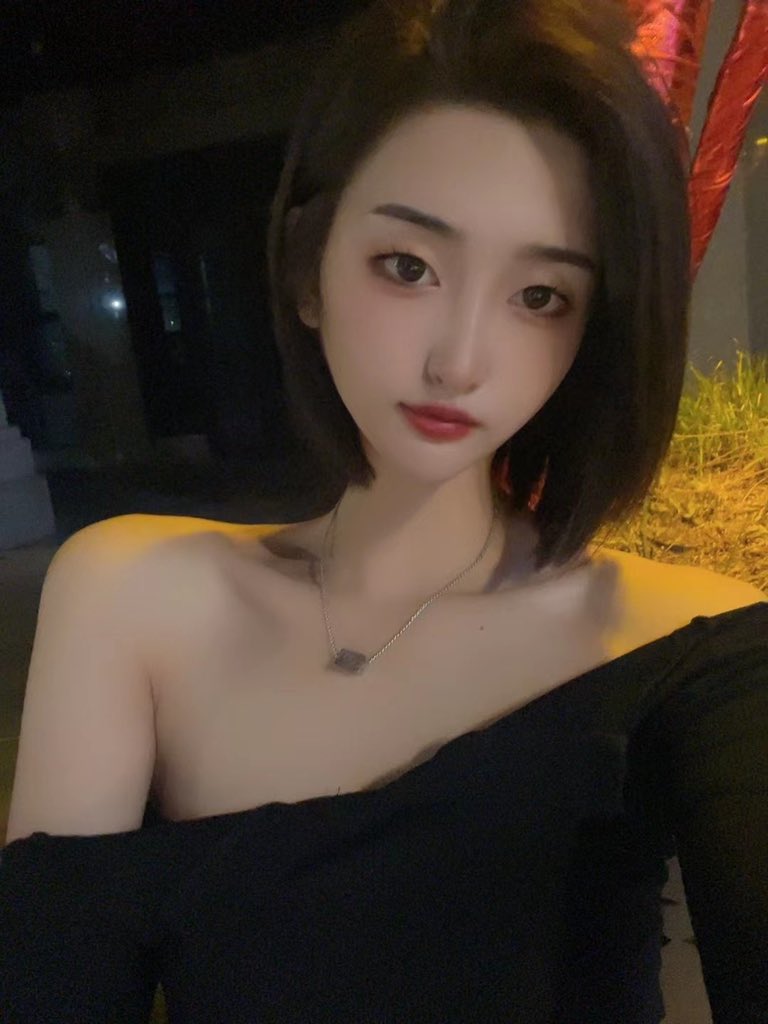 别催更了！疫情原因健身房都关闭了😔