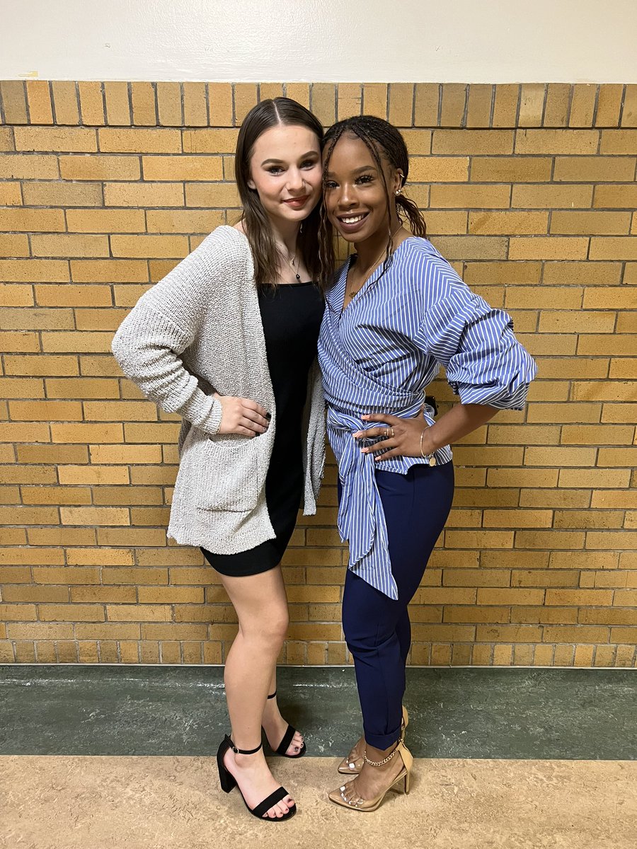 MsCartwright2's tweet photo. My TAs and my students did AMAZING at their mock interview today! I am so proud of them! 🧡🖤 
@MHSTrentSherman @cdoyleMHS @shelbywglover https://t.co/F5ct3LyeAO