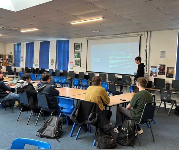 PiggottCS's tweet photo. Our year 12 computer scientists presenting their research and findings on careers in the Software/ IT /Tech industry. Some great presentations. https://t.co/DEeeFNHbjL