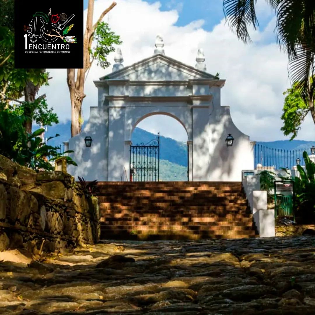 Entrada del Parque San Felipe El Fuerte. I Encuentro de COCINAS PATRIMONIALES de YARACUY. Gabriel Oñates I Encuentro de Cocinas Patrimoniales de Yaracuy Archivo Regional de Folklore del Estado Yaracuy ARFEY