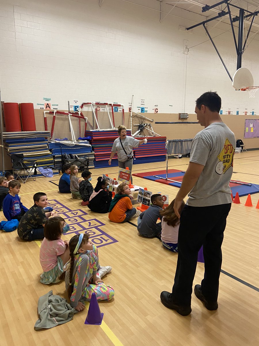 sd_teaching's tweet photo. Fire safety stations were set up in the gym with our helpers from @VirginiaBeachFD #SafetySquad @WhiteOaksDragon https://t.co/GBSOAnwzO2