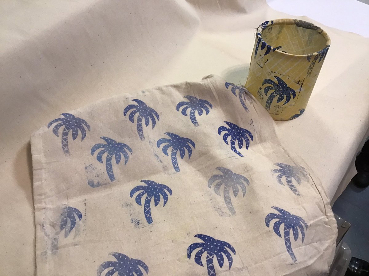 RSch_DesignTech's tweet image. Year 7’s finished lanterns. It’s a bag and lantern repeat pattern printing project. So proud of these pupils! #choosetextiles #recognisablyroundhay @RSch_DesignTech @RoundhayHead