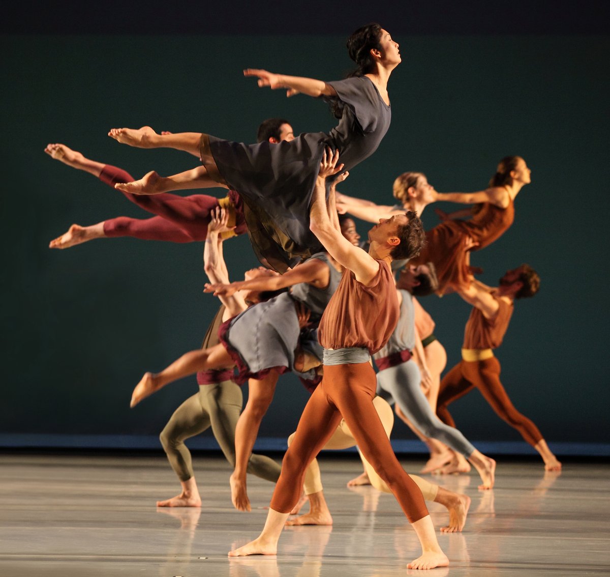 BAM_Brooklyn's tweet photo. Tonight, @markmorrisdance’s masterwork, L’Allegro, il Penseroso ed il Moderato, returns home to Brooklyn. Part of our season-long celebration of our city’s artists, this epic production is sure to remind us of how inspiring this town can be. We can’t wait. https://t.co/zhv8xpihwv https://t.co/3YC999GpV9