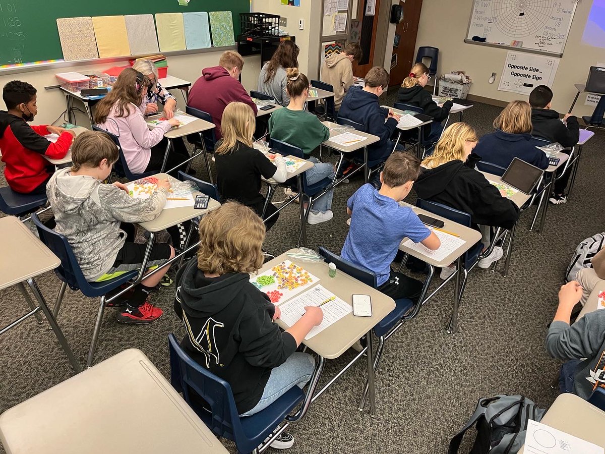 ELCO_MS_Raiders's tweet photo. Making math apply to everyday life! What percentage of your fruit loops are green? Red fruit loops are what fraction of your cereal bowl? What decimal would represent the yellow loops? Making math real and delicious! https://t.co/Hd0kwHdZNe