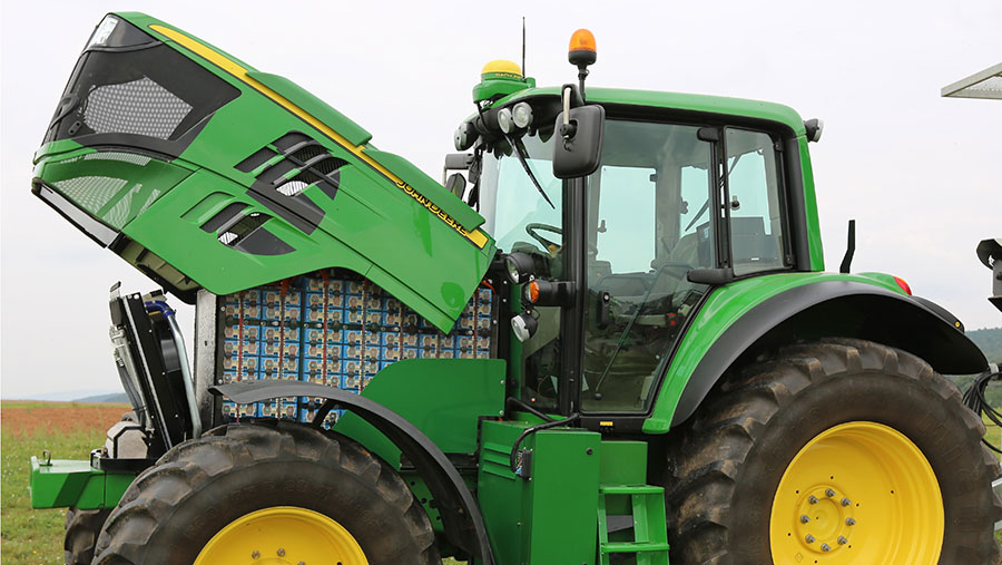 DER_IC_UK's tweet photo. The Royal Agricultural Society of England has launched reports detailing guidance for farmers on their journey to #NetZero farms. @CenexLCFC have contributed to the reports, identifying practical steps that can be taken to decarbonise the farming industry: https://t.co/39K3fWSMXg https://t.co/lpQEYr313B